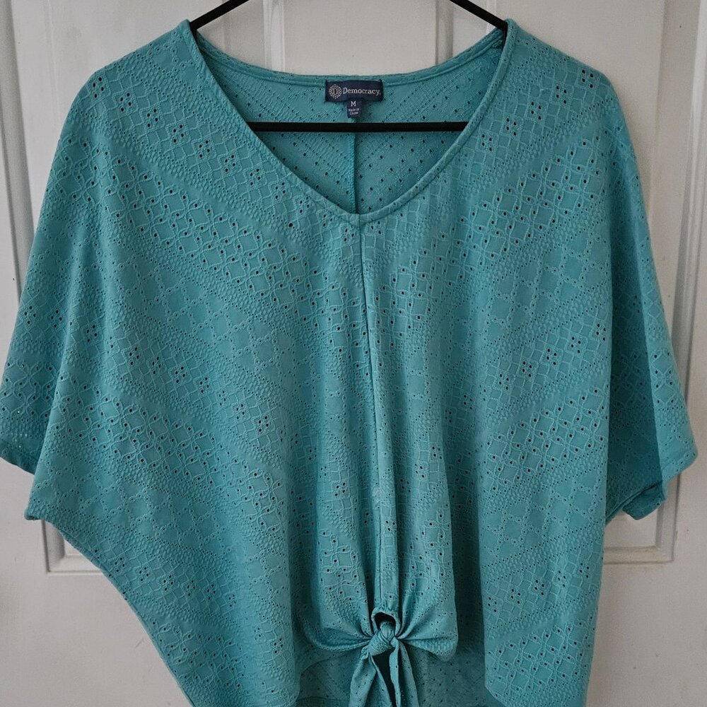 Democracy Aqua top Medium